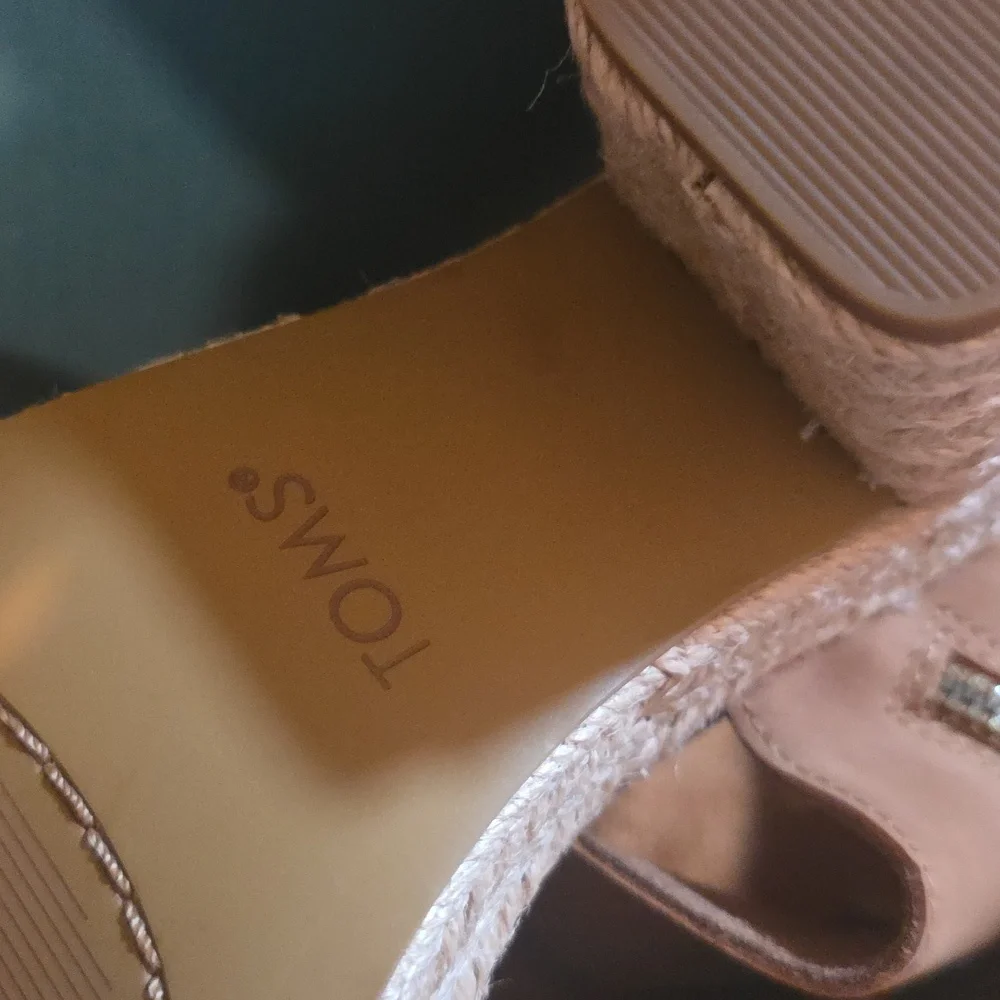 TOMS Women's Brown Wedge Sandals